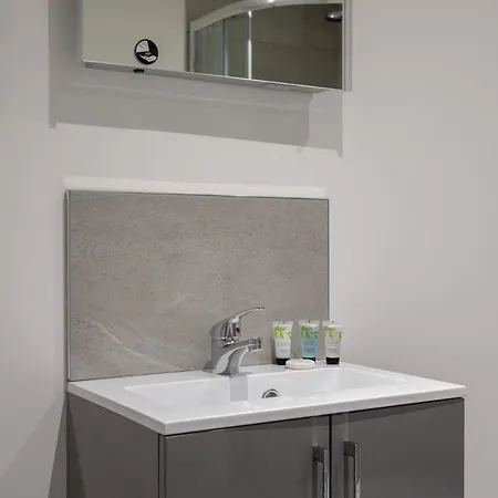Modern 1 Bedroom Leeds Apartment Leeds (West Yorkshire)